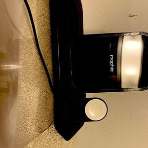 Mophie 3 in 1 Charging stand